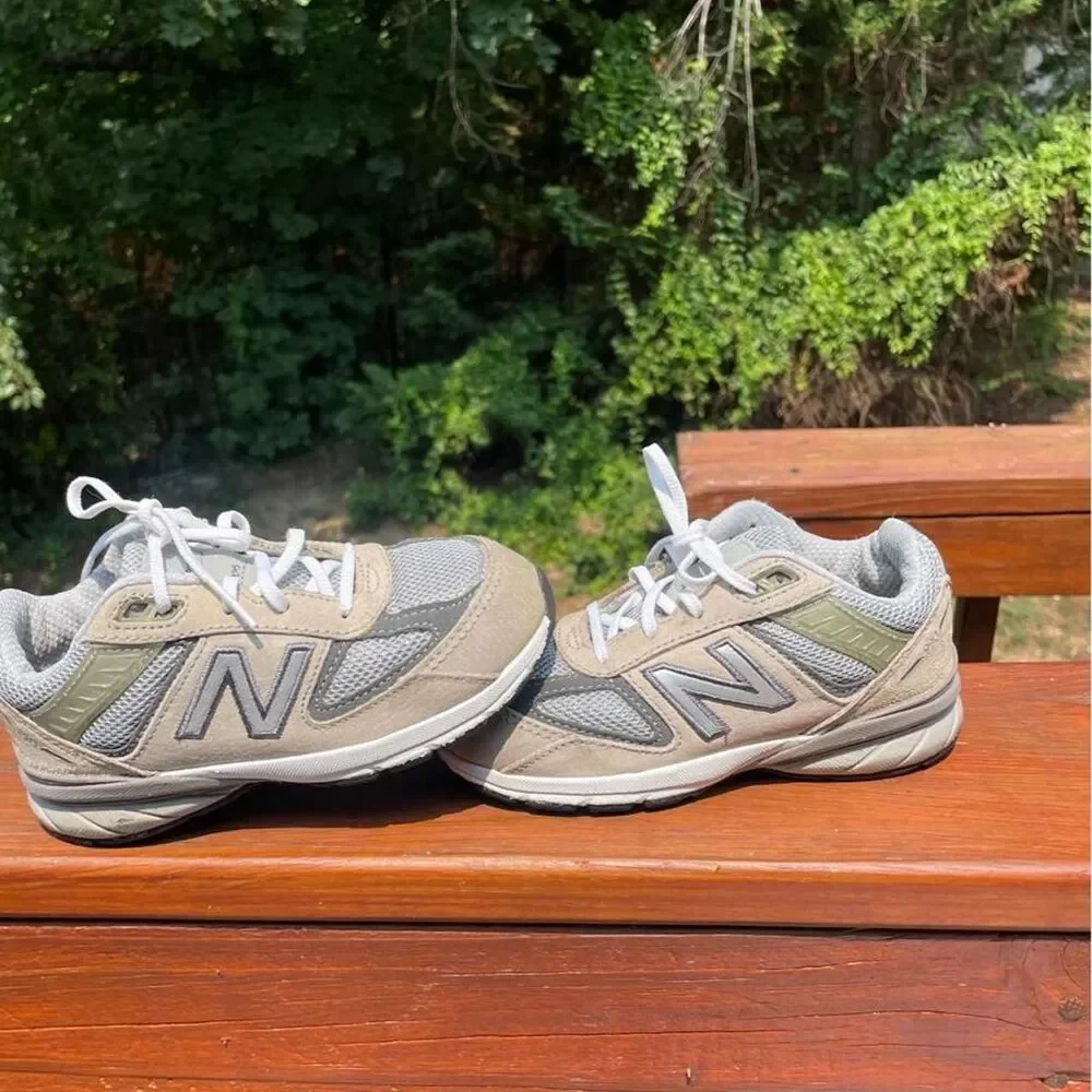 New balance 990 Toddler 10 Grey and White Trainers